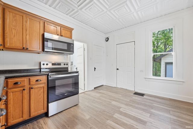 3424 Broadway, Fort Wayne, IN 46807