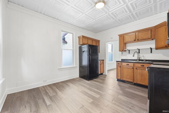 3424 Broadway, Fort Wayne, IN 46807