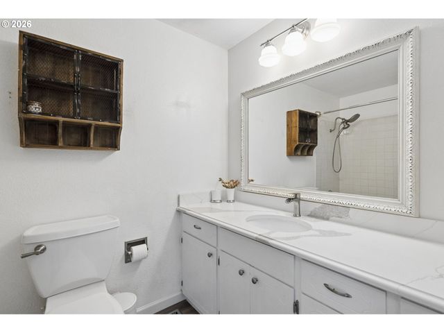 6922 Se RENADA St, Milwaukie, OR 97267