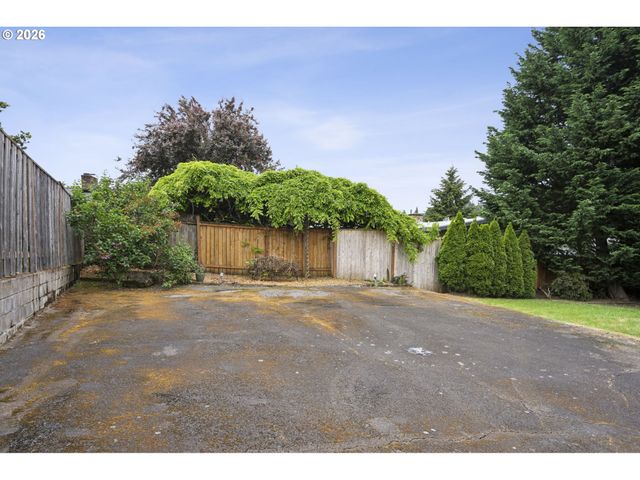 6922 Se RENADA St, Milwaukie, OR 97267