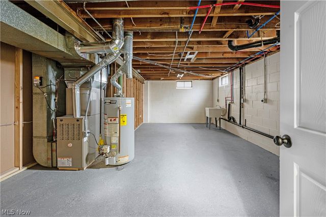 1833 Carlene Avenue SW, Massillon, OH 44647