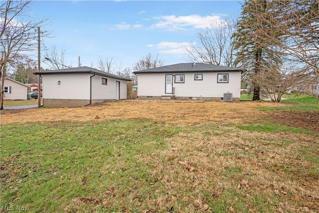 1833 Carlene Avenue SW, Massillon, OH 44647