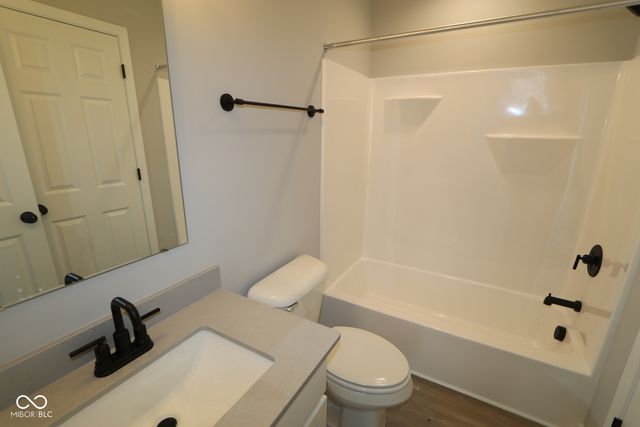 6379 Sailmaker Drive, Mccordsville, IN 46055