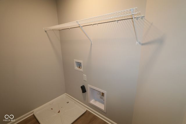 6379 Sailmaker Drive, Mccordsville, IN 46055