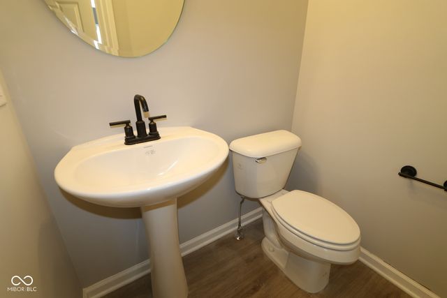 6379 Sailmaker Drive, Mccordsville, IN 46055