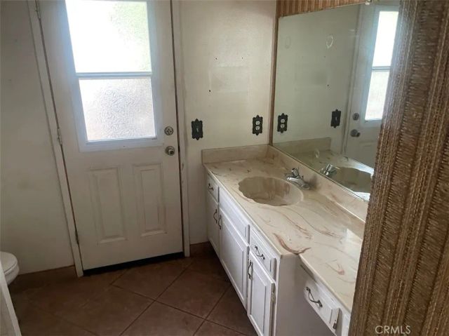 5981 Rogers Lane, San Bernardino, CA 92404