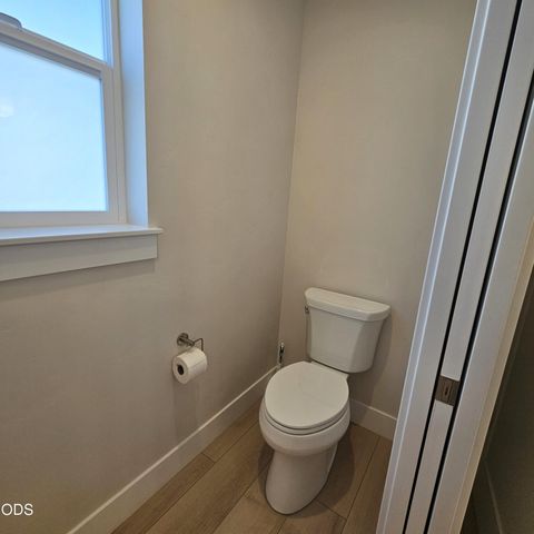 4708 SW Badger Creek, Redmond, OR 97756