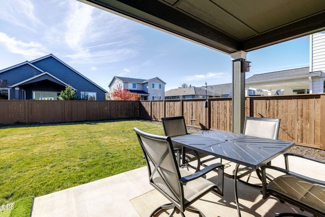 4708 SW Badger Creek, Redmond, OR 97756