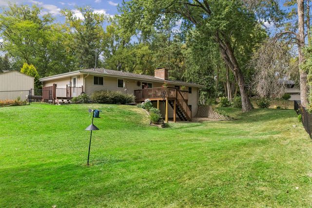 6000 Goldenrod Lane N, Plymouth, MN 55442