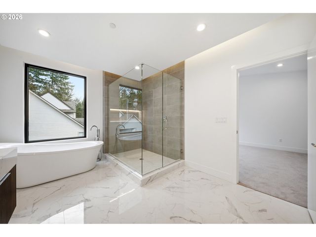 2435 N R St, Washougal, WA 98671