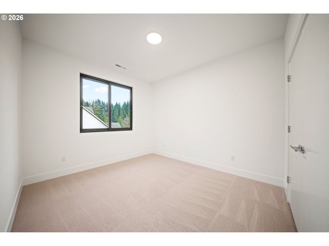 2435 N R St, Washougal, WA 98671