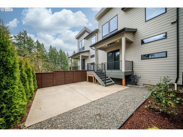2435 N R St, Washougal, WA 98671