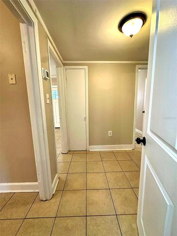 1030 NE 1ST AVENUE, Gainesville, FL 32601