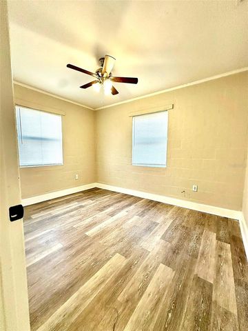 1030 NE 1ST AVENUE, Gainesville, FL 32601