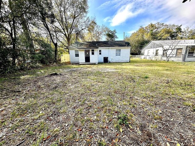 1030 NE 1ST AVENUE, Gainesville, FL 32601