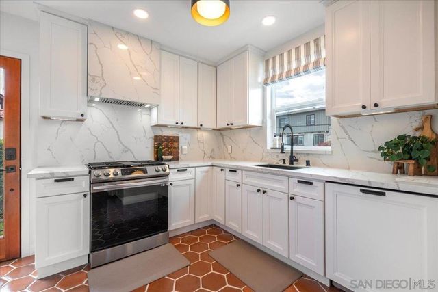 5626 Madison Ave, San Diego, CA 92115