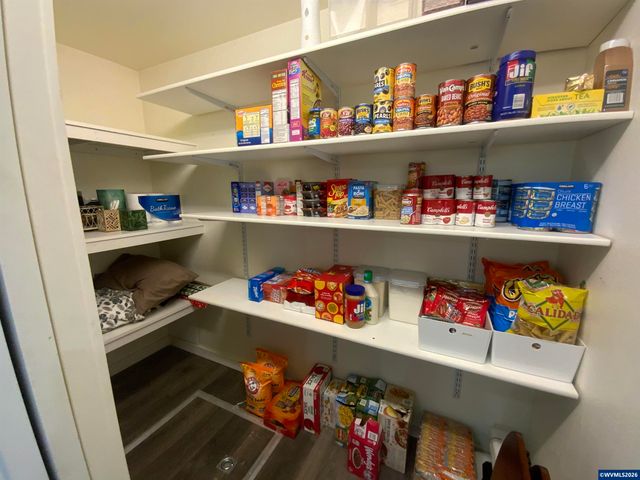 6083 12th Av NE, Keizer, OR 97303