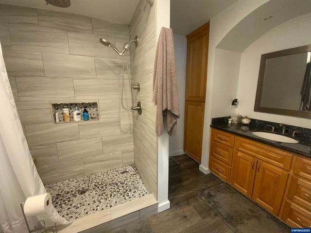 6083 12th Av NE, Keizer, OR 97303