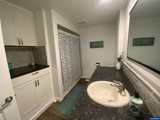 6083 12th Av NE, Keizer, OR 97303