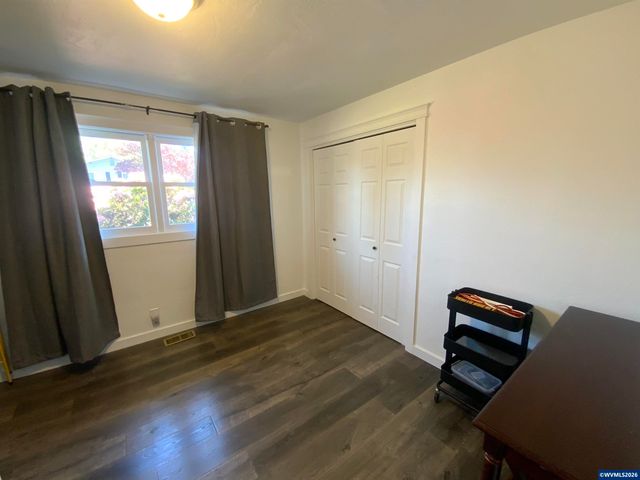 6083 12th Av NE, Keizer, OR 97303