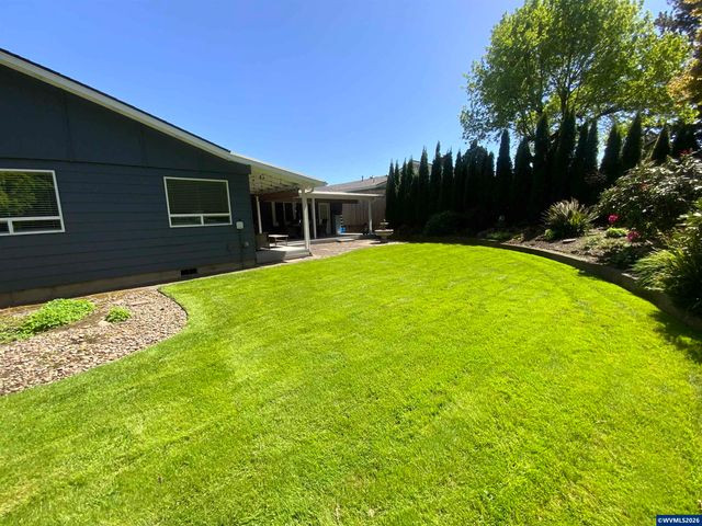 6083 12th Av NE, Keizer, OR 97303