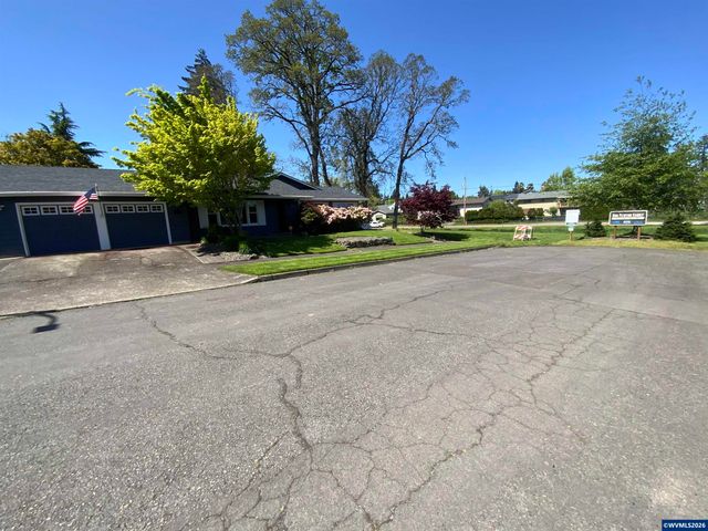 6083 12th Av NE, Keizer, OR 97303