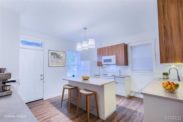 4052 Nebraska Avenue, St Louis, MO 63118