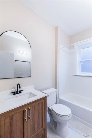 4052 Nebraska Avenue, St Louis, MO 63118