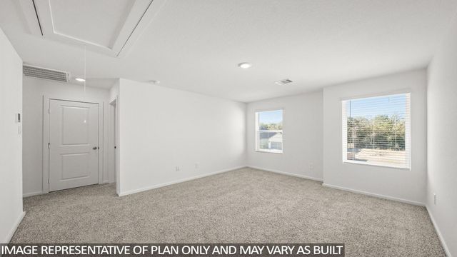 133 Baby Calf Roping RD, Jarrell, TX 76537