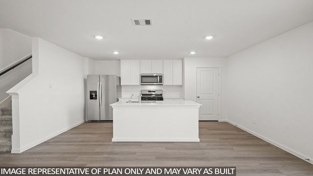 133 Baby Calf Roping RD, Jarrell, TX 76537