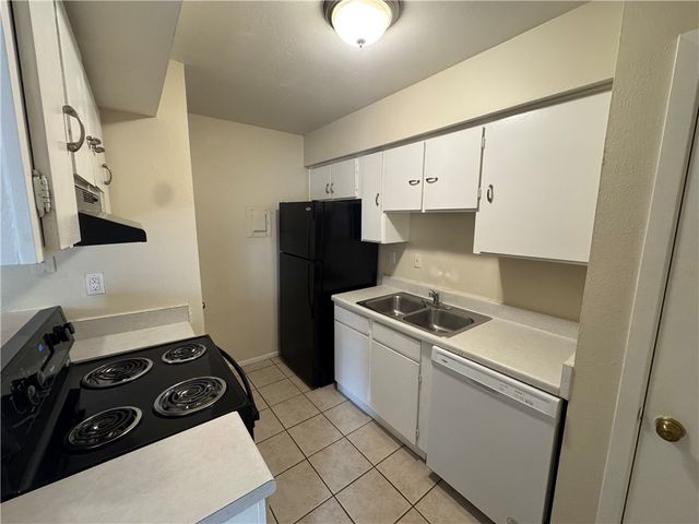 1915 Hidden Way 3, Corpus Christi, TX 78412