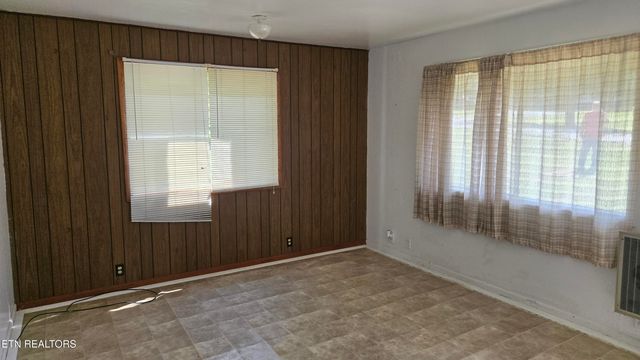 80 Mclarty Lane, Crossville, TN 38555