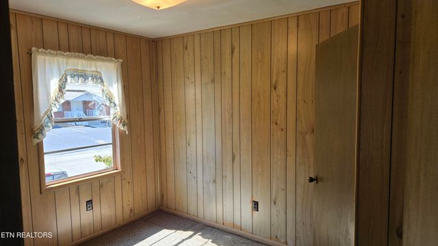 80 Mclarty Lane, Crossville, TN 38555