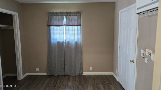 80 Mclarty Lane, Crossville, TN 38555