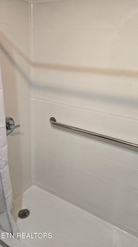 80 Mclarty Lane, Crossville, TN 38555