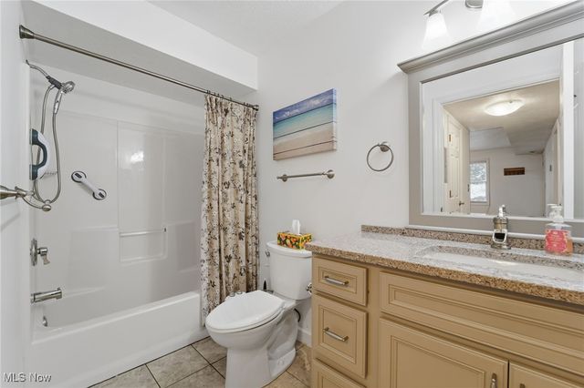 5237 W Lake Road W 1011, Ashtabula, OH 44004