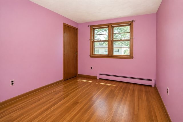 33 Daniel Dr., Burlington, MA 01803