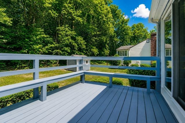 33 Daniel Dr., Burlington, MA 01803