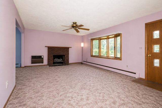 33 Daniel Dr., Burlington, MA 01803