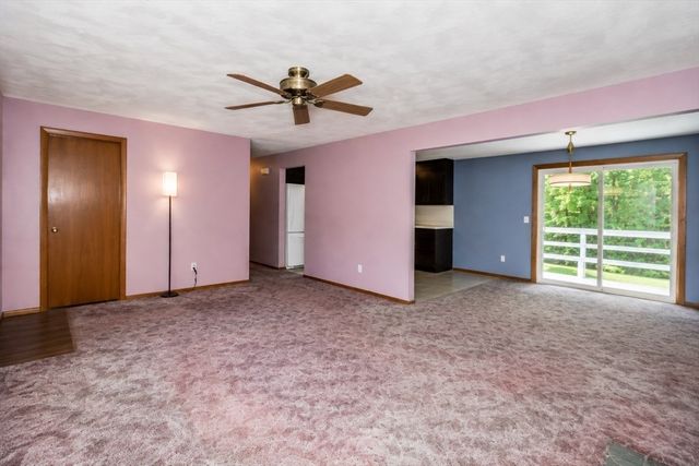 33 Daniel Dr., Burlington, MA 01803