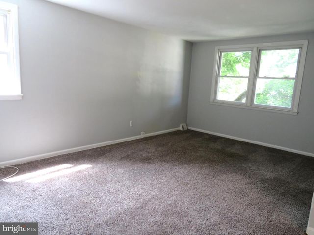 7034 VALLEY AVE, Philadelphia, PA 19128