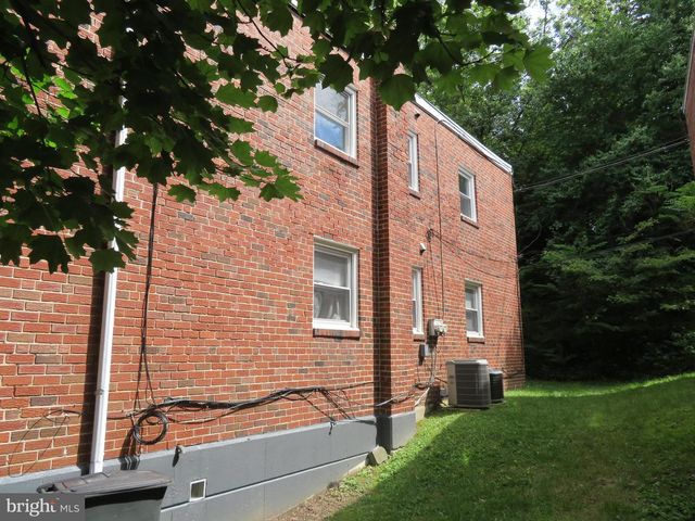 7034 VALLEY AVE, Philadelphia, PA 19128