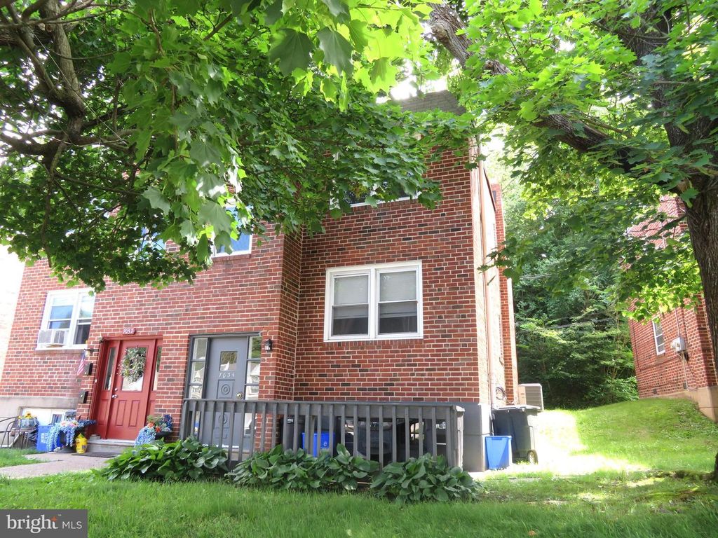 7034 VALLEY AVE, Philadelphia, PA 19128