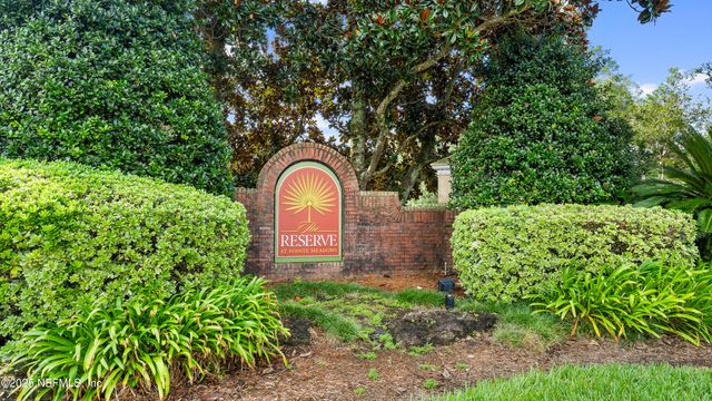 7800 POINT MEADOWS Drive 818, Jacksonville, FL 32256