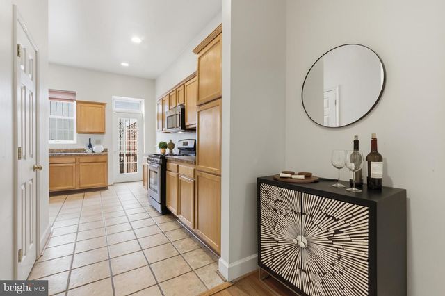 630 13TH ST NE, Washington, DC 20002