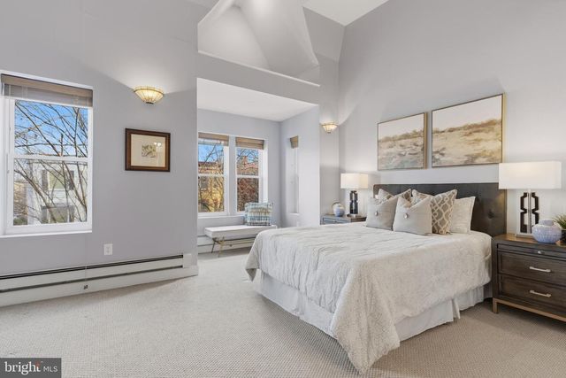 630 13TH ST NE, Washington, DC 20002