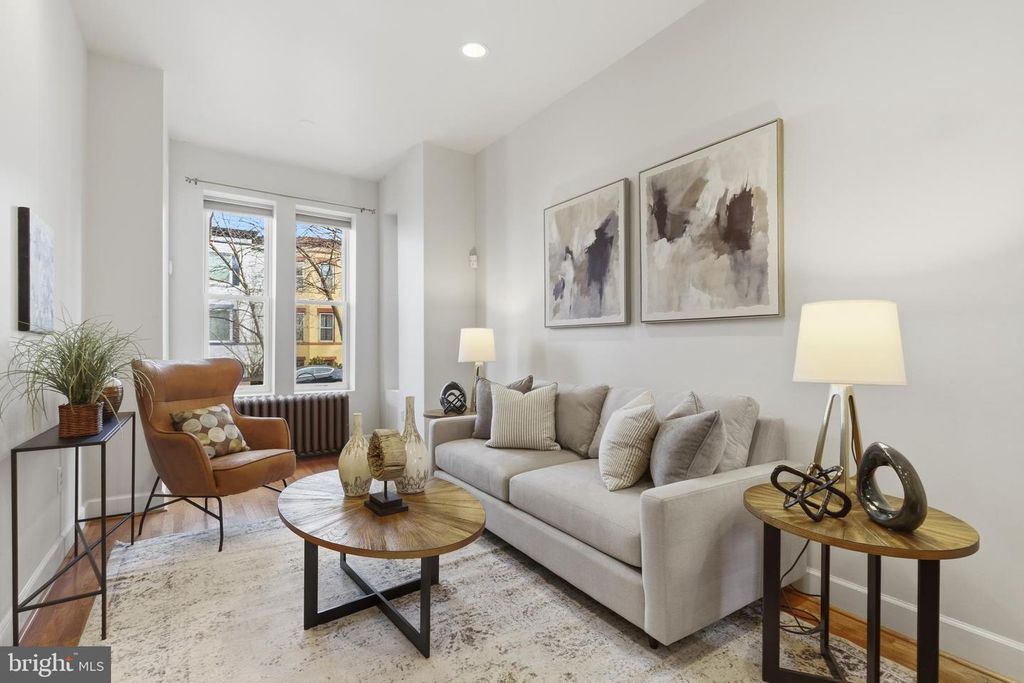 630 13TH ST NE, Washington, DC 20002