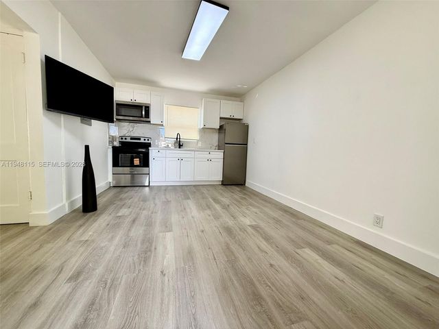 1845 Dixieanna St 1, Hollywood, FL 33020