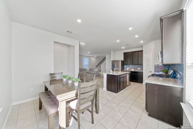 5151 LONGHORN RIV, Converse, TX 78109