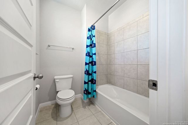 5151 LONGHORN RIV, Converse, TX 78109